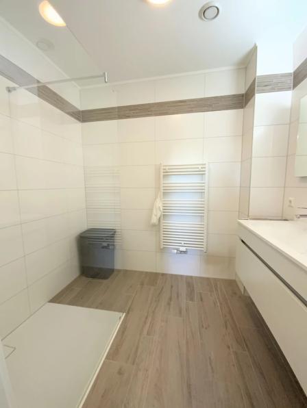 Beautiful apartment in Kirchberg - Image #14