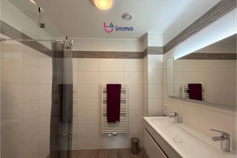 Beautiful apartment in Kirchberg - Image #19