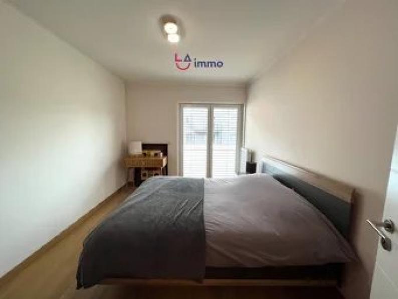 Appartement élégant de 2 chambres à coucher à Lux-Val St André - Image #14