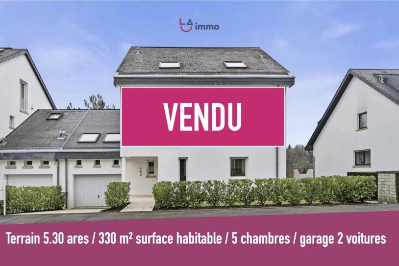 Magnifique maison de ville sur terrain de 5.30 ares - Image #1