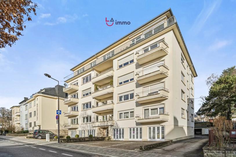 Very nice 87 m² 1-bedroom apartment in Limpertsberg - sought-after area - Image #13