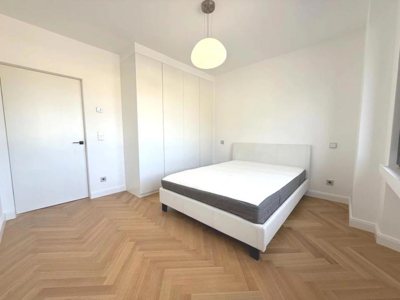 Rare à la vente !  Appartement haut de gamme avec jardin et terrasse - Image #11