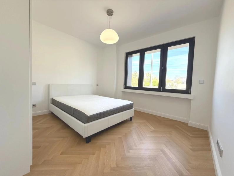 Rare à la vente !  Appartement haut de gamme avec jardin et terrasse - Image #12