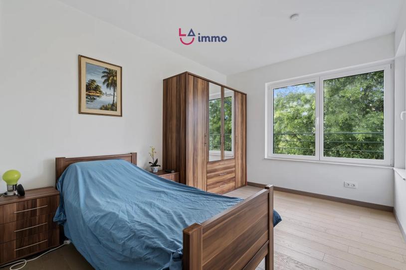 À VENDRE – Superbe appartement 1 chambre avec terrasse dans résidence de standing avec piscine & spa - Image #9