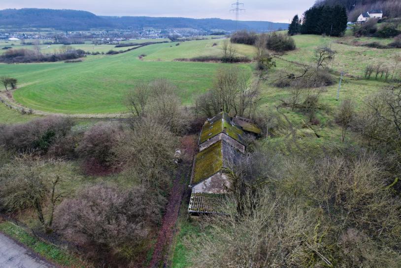 Verkauf eines außergewöhnlichen Grundstücks in Hunsdorf - Bild #1 Verkauf eines außergewöhnlichen Grundstücks in Hunsdorf - Bild #1