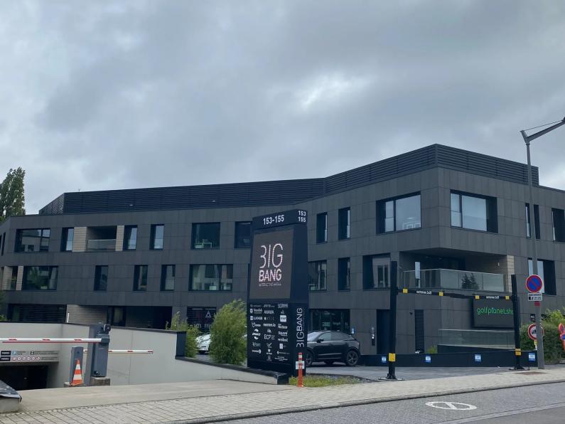 À LOUER - LOT DE 15 PARKINGS à STRASSEN - Image #1 À LOUER - LOT DE 15 PARKINGS à STRASSEN - Image #1