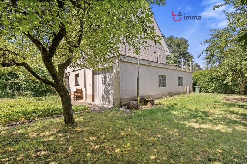 Maison libre des 3 côtés avec jardin, grenier et double garage – Havre de paix à personnaliser - Image #3