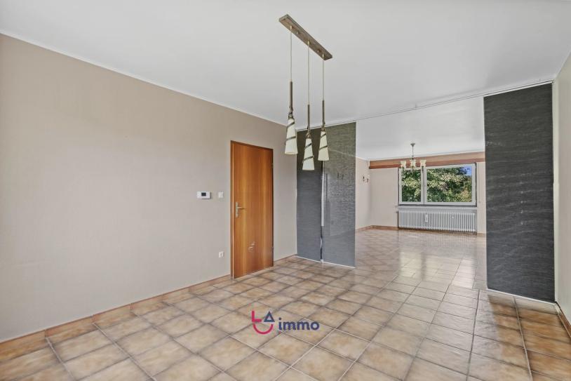 Maison libre des 3 côtés avec jardin, grenier et double garage – Havre de paix à personnaliser - Image #8