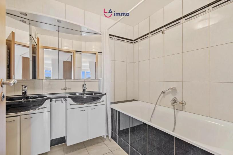 Appartement lumineux à vendre avec vue imprenable sur la forêt à Eischen (Habscht) - Image #10