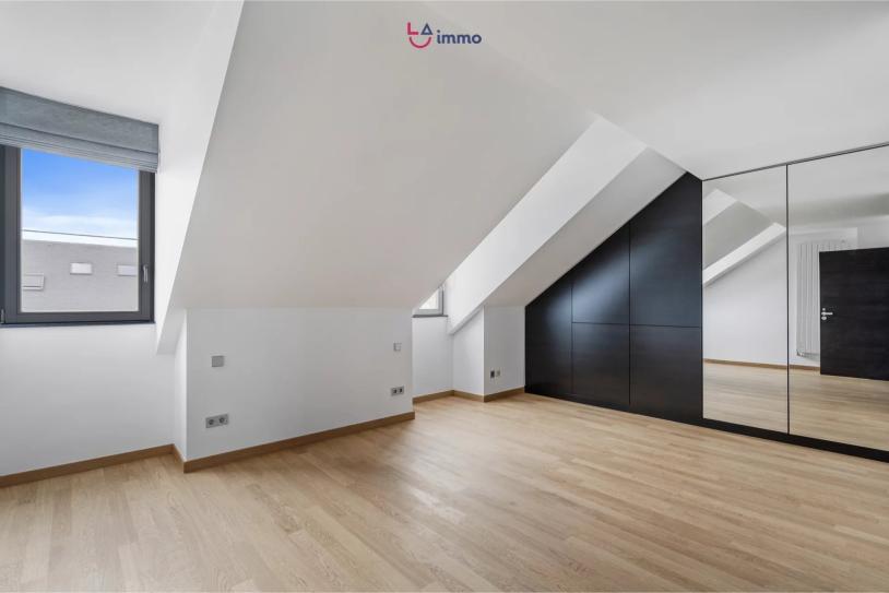 Exceptional high-end duplex apartment - Image #10