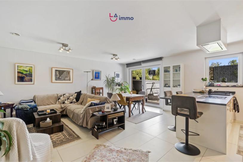 superbe appartement lumineux en rez-de-chaussée avec terrasse de 86 m² - Image #2