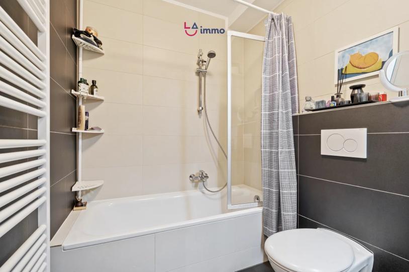 superbe appartement lumineux en rez-de-chaussée avec terrasse de 86 m² - Image #13