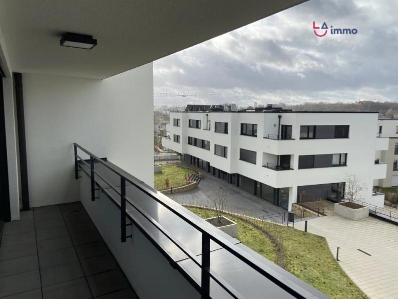 For Sale – Bright and Modern Apartment in a Recent Residence (2019) - Image #3