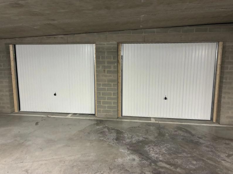 4 indoor garages in Strassen - Image #1