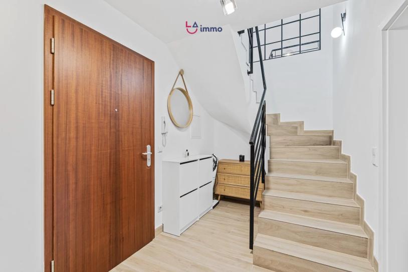 Duplex inversé d’exception avec terrasse et vue sur les bois - Image #8