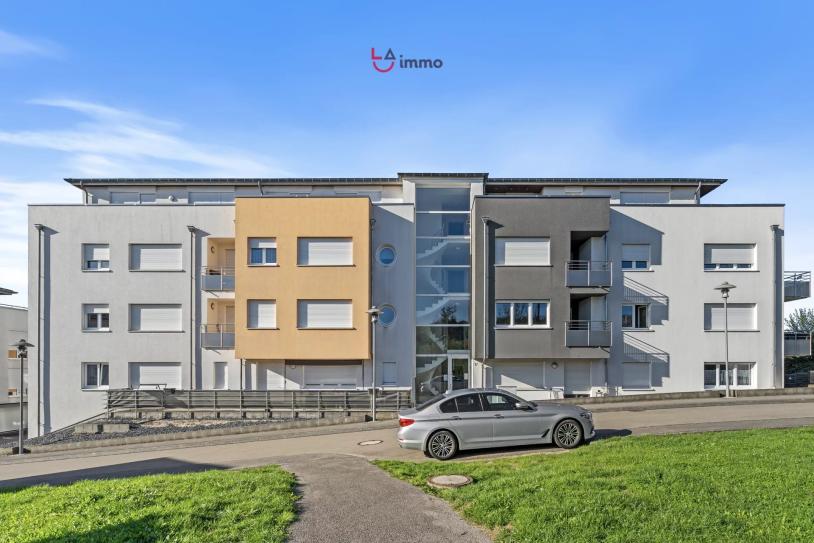 Bright Ground-Floor Apartment with 28 m² Terrace - Image #1