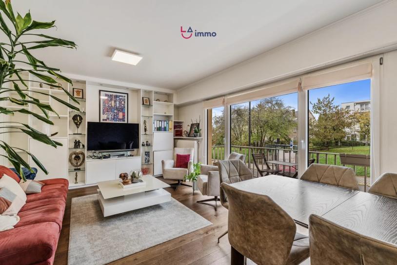 Beautiful 3-Bedroom Apartment with Garden in a Quiet and Exclusive Residence - Image #3 Beautiful 3-Bedroom Apartment with Garden in a Quiet and Exclusive Residence - Image #3