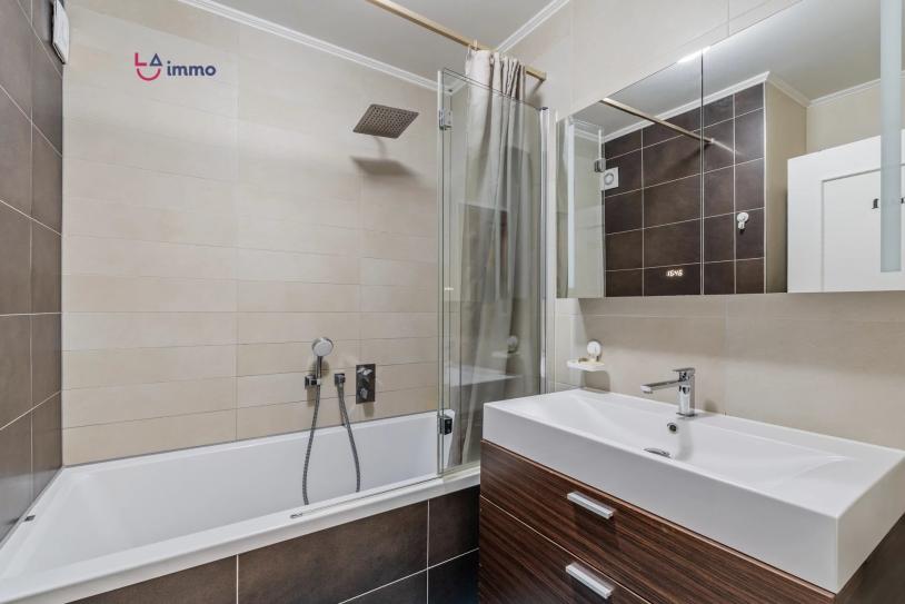 Beautiful 3-Bedroom Apartment with Garden in a Quiet and Exclusive Residence - Image #13 Beautiful 3-Bedroom Apartment with Garden in a Quiet and Exclusive Residence - Image #13