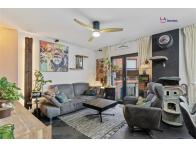 Fully renovated 1-bedroom apartment in a small residence - Image #7