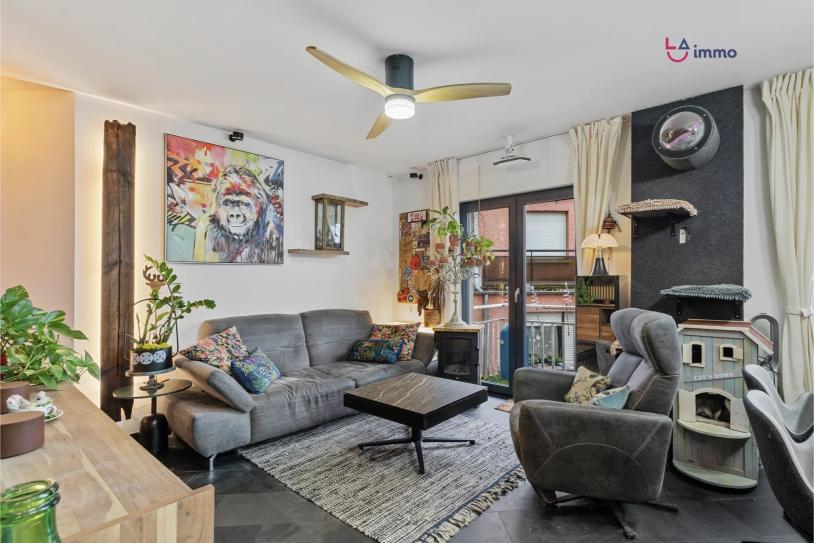 Fully renovated 1-bedroom apartment in a small residence - Image #7