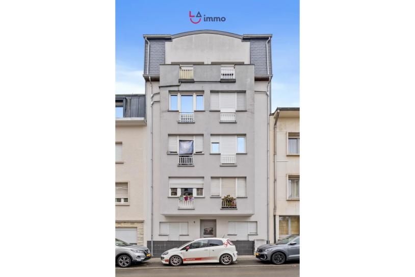 Fully renovated 1-bedroom apartment in a small residence - Image #15