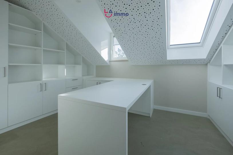 Einzigartiges Bürogebäude im Zentrum von Mersch. - Bild #9 Einzigartiges Bürogebäude im Zentrum von Mersch. - Bild #9