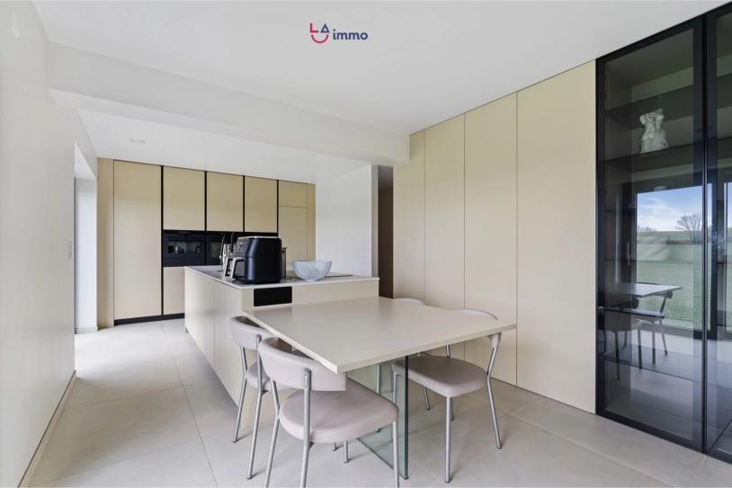 Beautiful Semi-Detached House with Garage – some works to be finished - Image #3