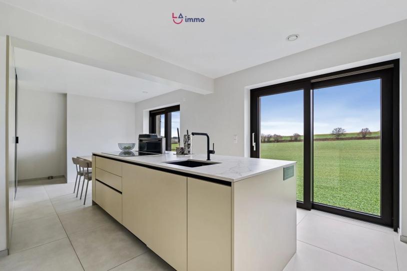 Beautiful Semi-Detached House with Garage – some works to be finished - Image #4