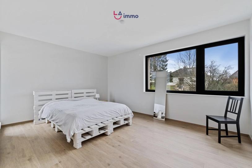 Très belle maison jumelée/garage – certains travaux à finaliser - Image #8