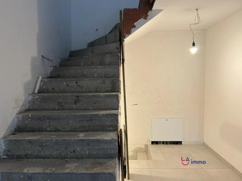 Très belle maison jumelée/garage – certains travaux à finaliser - Image #17