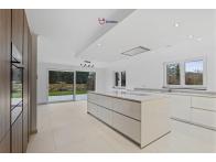 Appartement lumineux et moderne avec tout confort - Image #1