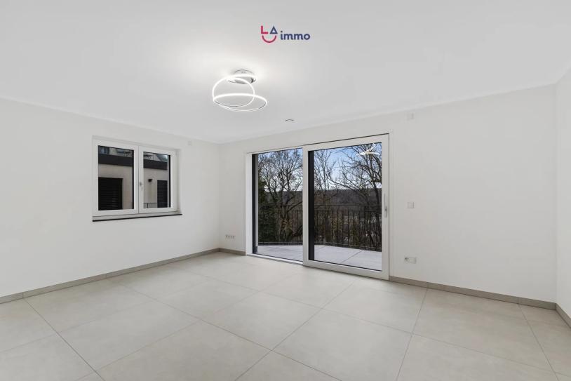 Appartement lumineux et moderne en rez-de-jardin - Image #6