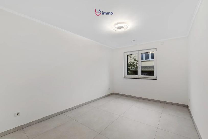 Appartement lumineux et moderne en rez-de-jardin - Image #11