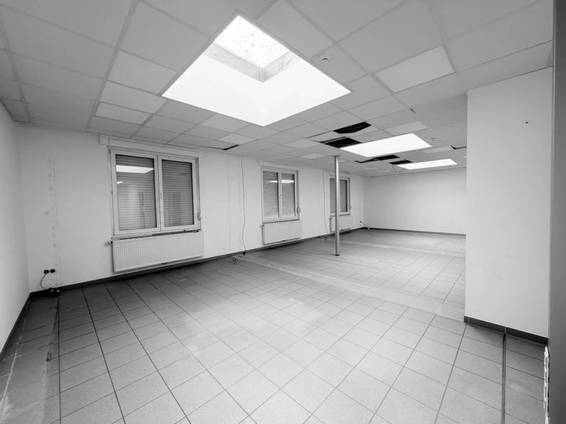 Bureaux spacieux en plein centre de Mersch - Image #6 Bureaux spacieux en plein centre de Mersch - Image #6