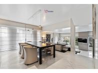 Magnifique maison de ville sur terrain de 5.36 ares - Image #5