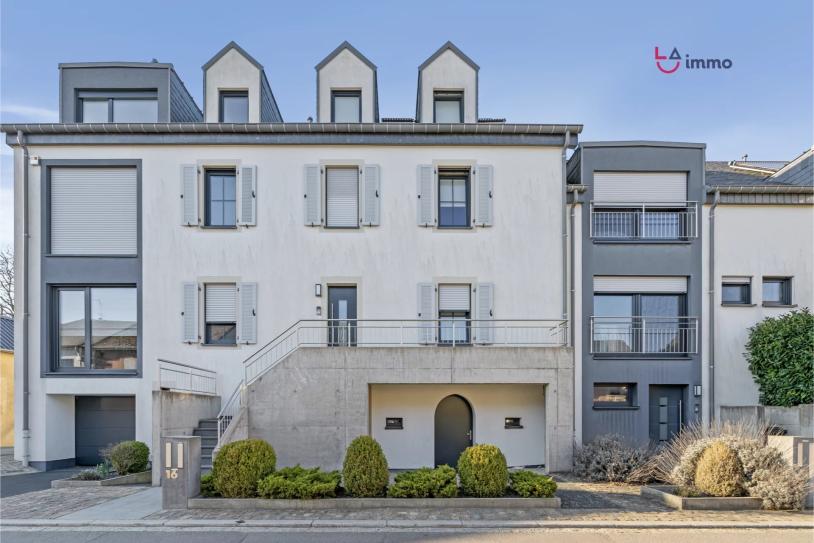 Schöne Triplexwohnung mit 3 Schlafzimmern und Garten - Bild #1