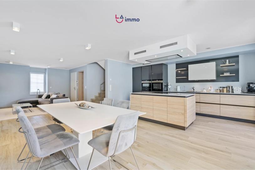 Schöne Triplexwohnung mit 3 Schlafzimmern und Garten - Bild #2