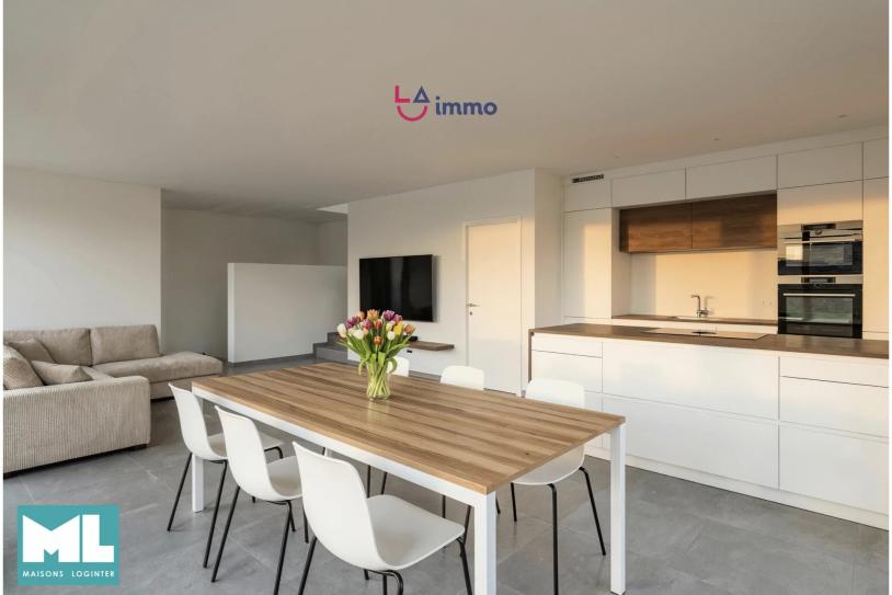Maison unifamiliale jumelée garage avec 4 chambres - Image #2 Maison unifamiliale jumelée garage avec 4 chambres - Image #2