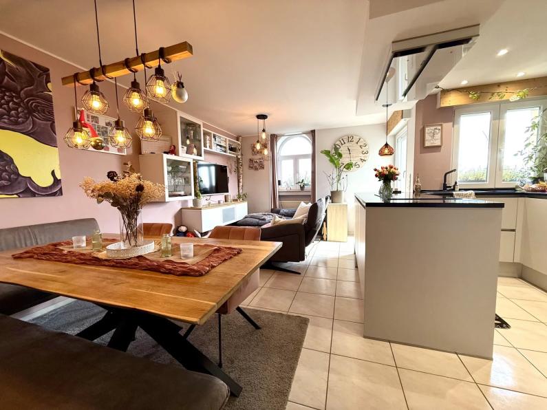Appartement rénové avec 2 chambres et balcons – Dudelange - Image #1