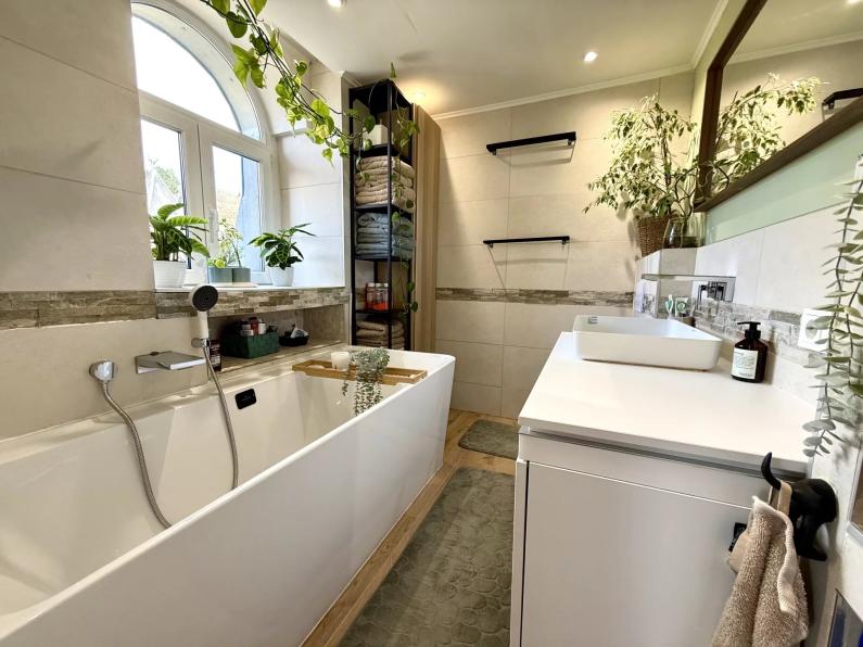 Appartement rénové avec 2 chambres et balcons – Dudelange - Image #6