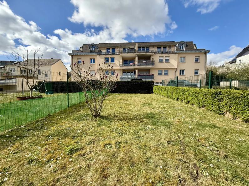 Appartement rénové avec 2 chambres et balcons – Dudelange - Image #13