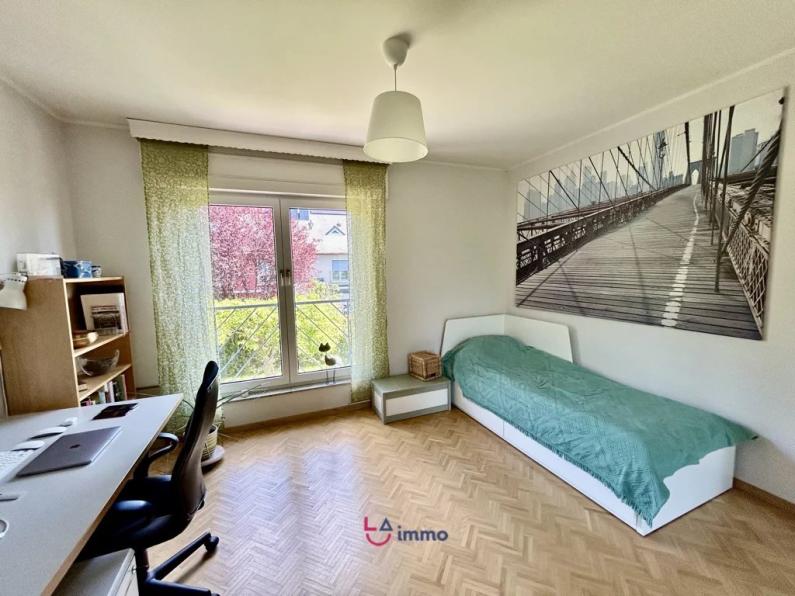 Schönes Eckhaus in Bertrange mit 5 Schlafzimmer - Bild #12