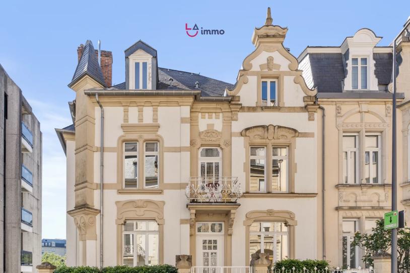 Duplex d’exception dans une demeure de caractère de 1910 entièrement rénovée – Boulevard de la Pétrusse - Image #29 Duplex d’exception dans une demeure de caractère de 1910 entièrement rénovée – Boulevard de la Pétrusse - Image #29
