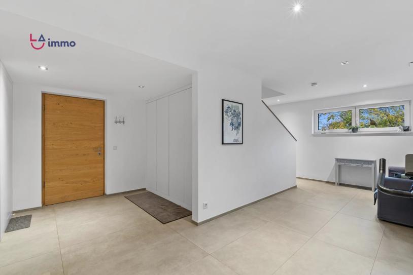 Exceptional Detached House in a Peaceful and Prestigious Setting - Image #13 Exceptional Detached House in a Peaceful and Prestigious Setting - Image #13