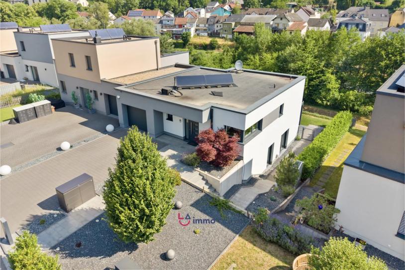 Einzigartiges Einfamilienhaus mit besonderem Charme in hervorragendem Zustand (Baujahr 2020) - Bild #2 Einzigartiges Einfamilienhaus mit besonderem Charme in hervorragendem Zustand (Baujahr 2020) - Bild #2