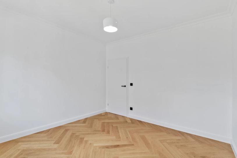 Exceptional 3-Bedroom Apartment with Home Office, Private Garden and Sauna in Strassen - Image #18 Exceptional 3-Bedroom Apartment with Home Office, Private Garden and Sauna in Strassen - Image #18