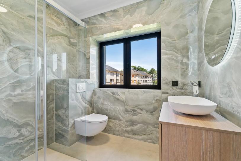 Exceptional 3-Bedroom Apartment with Home Office, Private Garden and Sauna in Strassen - Image #23 Exceptional 3-Bedroom Apartment with Home Office, Private Garden and Sauna in Strassen - Image #23