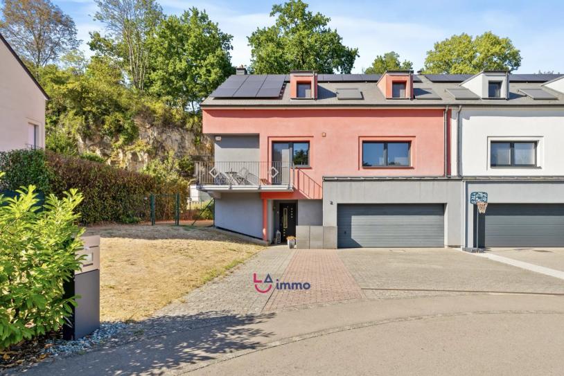 Maison spacieuse en excellent état à vendre - Image #1 Maison spacieuse en excellent état à vendre - Image #1
