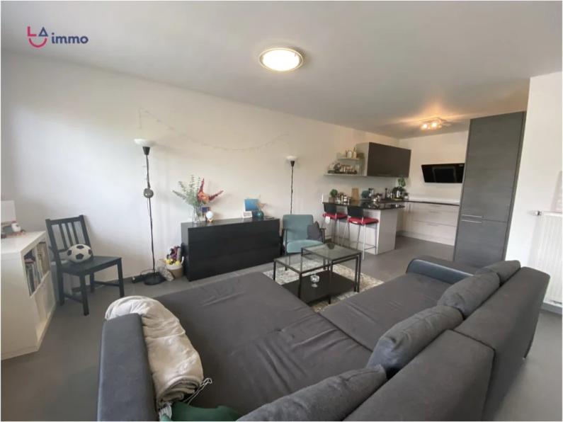 Beautiful unfurnished apartment with balcony for rent in Capellen - Image #5 Beautiful unfurnished apartment with balcony for rent in Capellen - Image #5